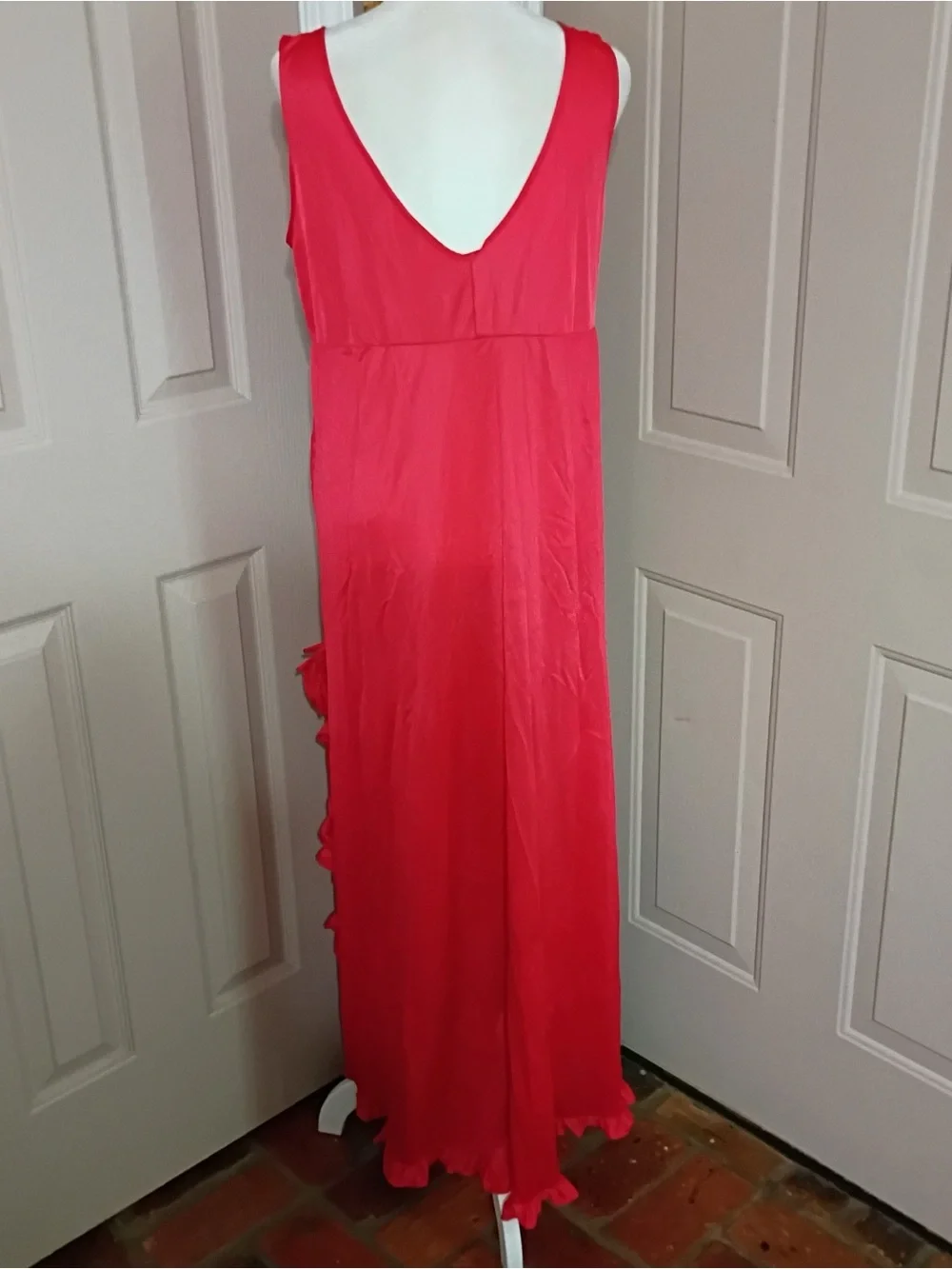 Vintage ladies red v-neck long ruffled hem gown slip dress w/side slits. Size M. - Picture 5 of 8
